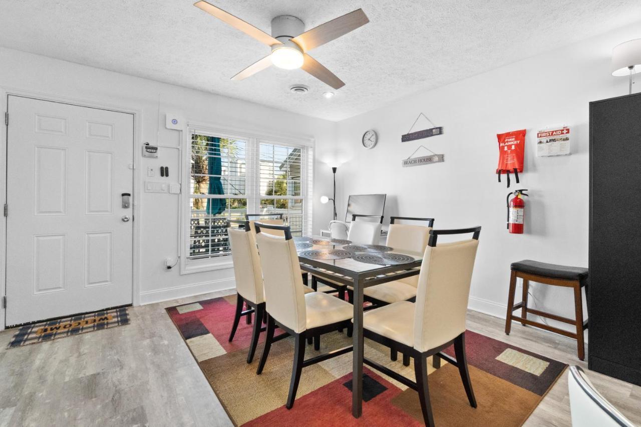Willapye Beach House By The Sea Navarre Bagian luar foto