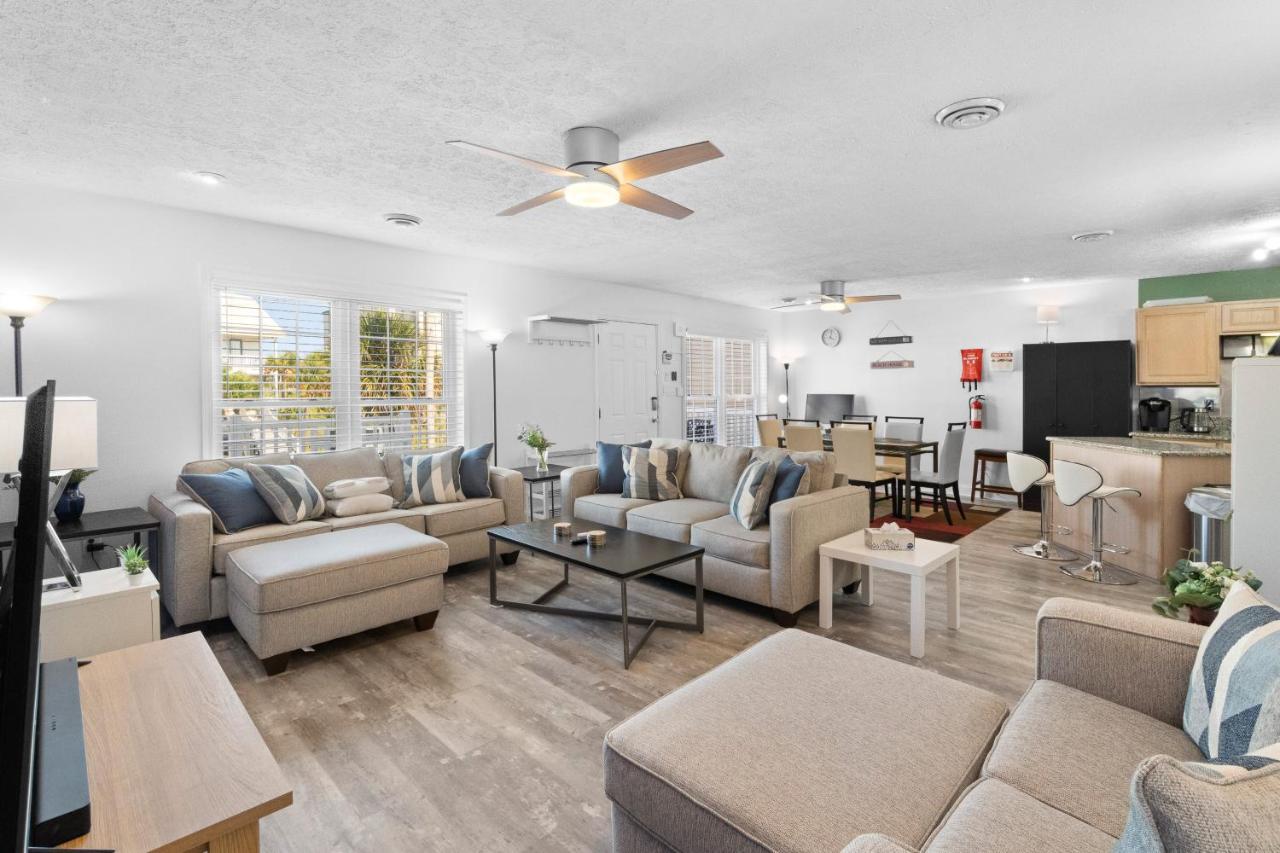 Willapye Beach House By The Sea Navarre Bagian luar foto