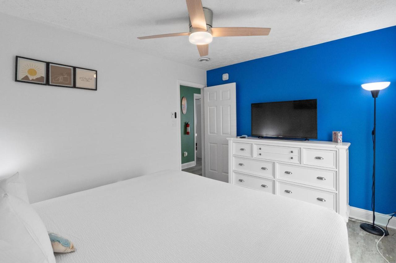 Willapye Beach House By The Sea Navarre Bagian luar foto